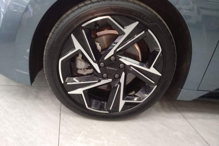 Used Lynk & Co 07 2024 EM-P 126 Long-Range Ultra