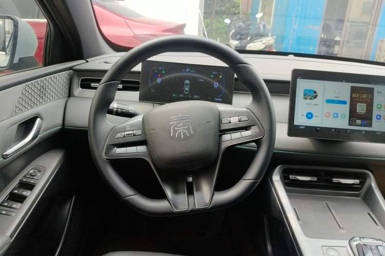 Used BYD Qin PLUS 2025 DM-i Smart Drive 55KM Leading Model
