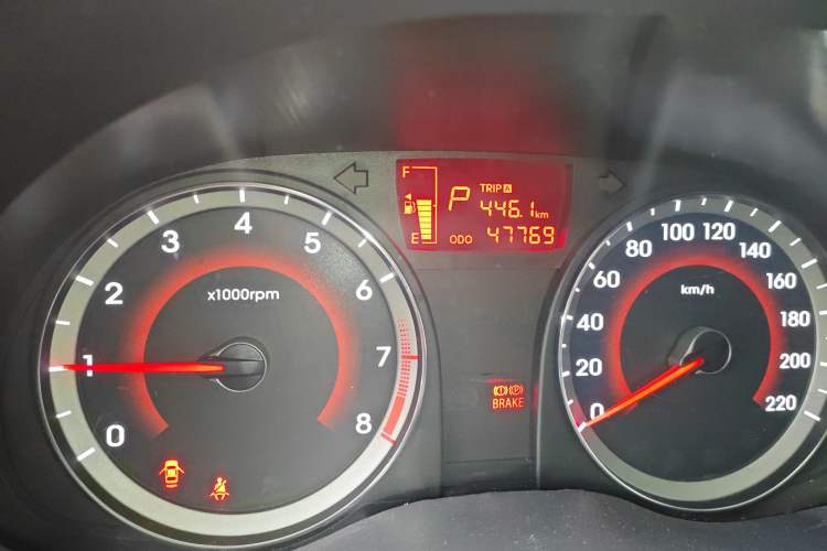 Used Hyundai Verna Ray 2014 1.6L Automatic TOP