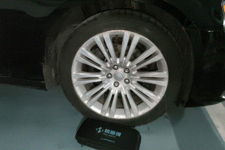 Used Chrysler 300C 2013 3.6L Luxury Edition
