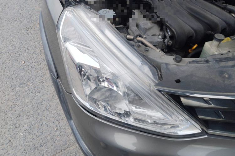 Used Nissan Livina 2013 Jinrui 1.6XL CVT Comfort Edition Right Front Headlight