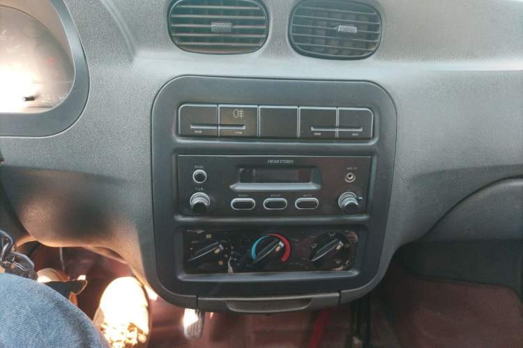 Used Wuling Zhiguang 2010 1.0L New Version Practical Edition with Short Body