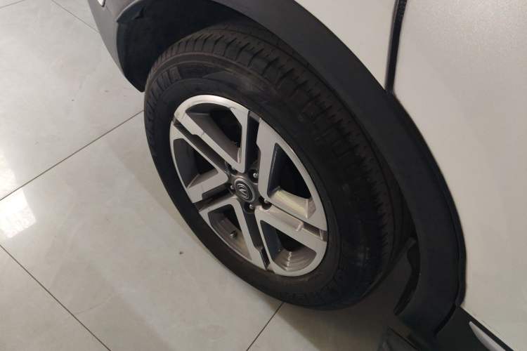 Used CHANGAN CS55 2018 1.5T Automatic Colorful Edition China V Standard Right Rear Wheel Hub