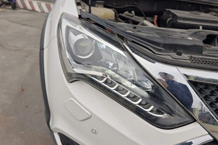 Used BYD Tang New Energy 2015 2.0T Four-Wheel-Drive Flagship Model