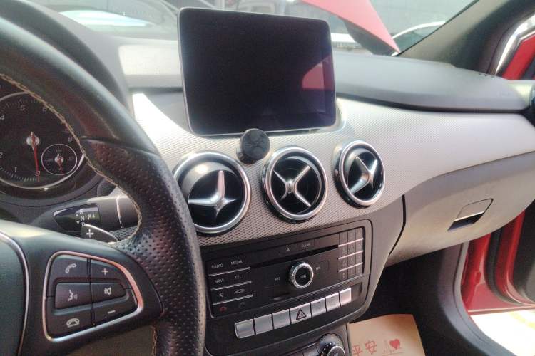 Used Mercedes-Benz B-Class 2017 B 200 Fashion Model
