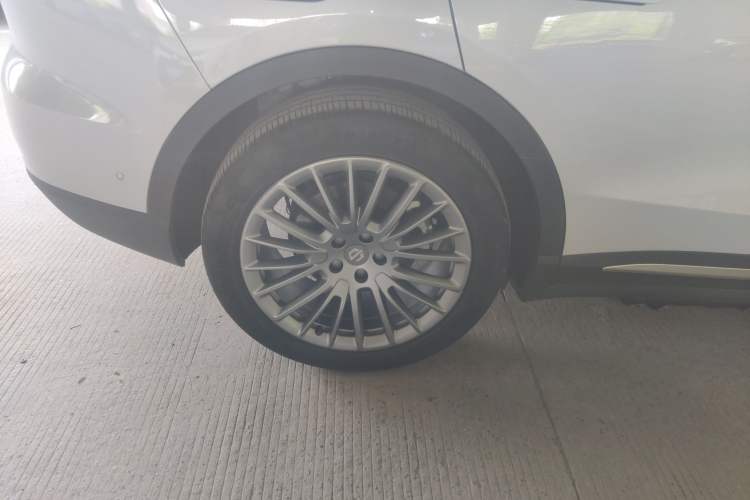 Used Leapmotor C11 2024 All-Electric 580 Luxury Edition Right Rear Wheel Hub