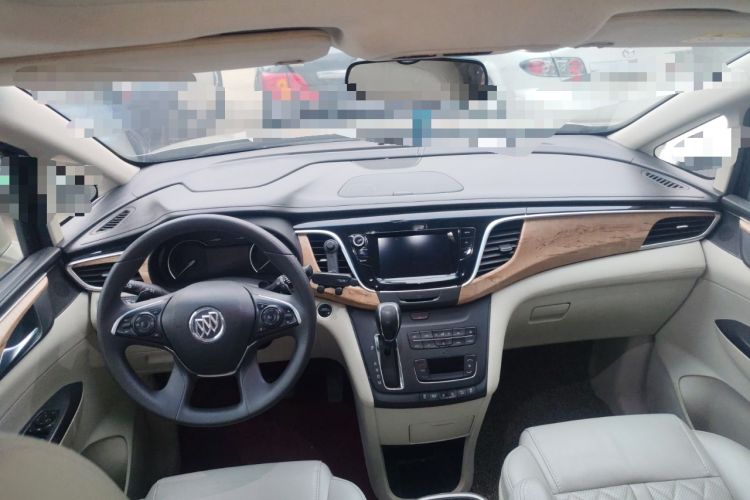 Used Buick GL8 2018 ES 28T Comfort Model China VI Standard Center Console