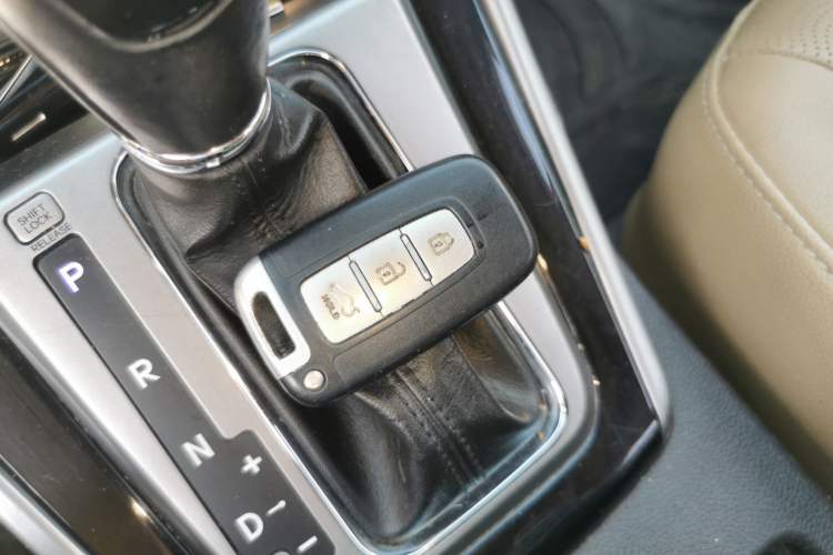 Used Hyundai Elantra (5th Generation / Langdong) 2012 1.6L Automatic Prestige Model Vehicle Key