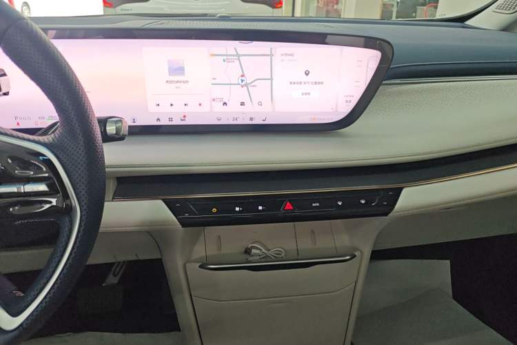 Used Buick GL8 New Energy 2024 Lu Zun Luxury Edition 6-Seater
