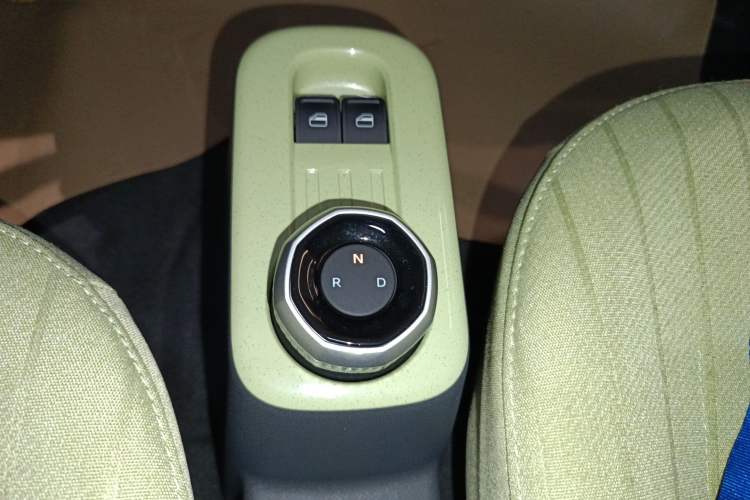 Used Geely Galaxy Panda 2024 Panda Mini 200km Endurance Bear