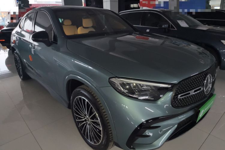 Used Mercedes-Benz GLC Coupe 2025 GLC 300 4MATIC Coupe SUV
