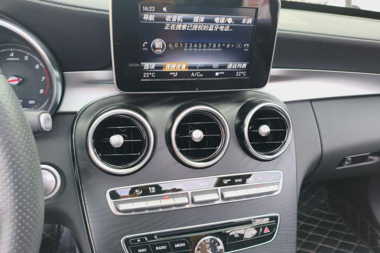 Used Mercedes-Benz C-Class 2018 C 180 L Fashion Edition Sport Version Audio And AC Panel