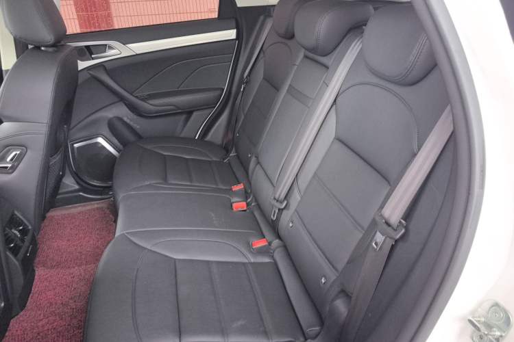 Used Haval H7 2017 Red-Label H7 2.0T Automatic Prestige Model
