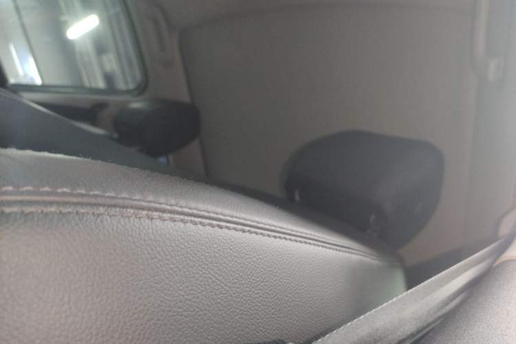 Used Land Rover Discovery Sport 2018 240 PS PURE Edition