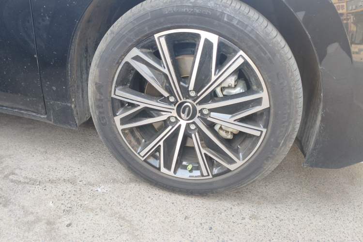 Used GAC Trumpchi E8 2024 Honor Series 2.0L Honor Edition Right Front Wheel Hub