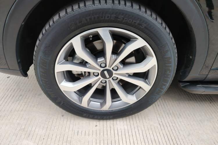 Used Wey VV6 2020 2.0T Two-Wheel Drive Smart Protection+