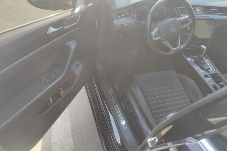 Used Volkswagen Magotan 2020 330TSI DSG Luxury Edition Driver Seat