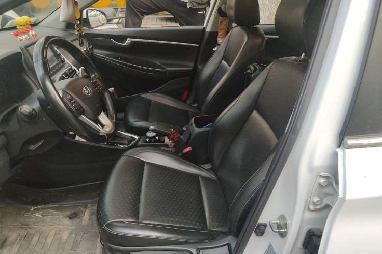 Used Hyundai Celesta 2017 1.6L Automatic Yueshin Edition DLX
