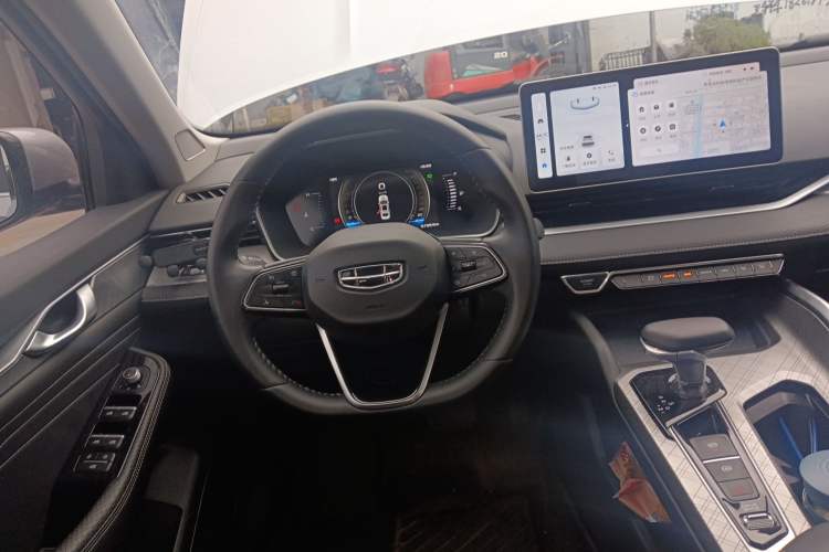 Used Geely Auto Preface 2023 2.0TD Luxury Version Steering Wheel