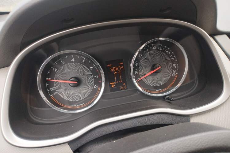 Used Chevrolet Sail 2015 Sail 3 1.3L Manual Warm Edition Odometer Close Up