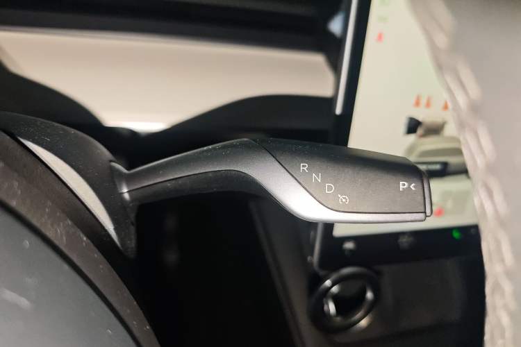 Used Tesla Model Y 2021 Long-Range All-Wheel-Drive Version 3D7
