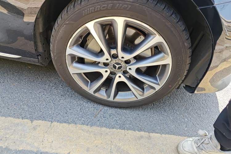 Used Mercedes-Benz E-Class 2019 E 300 L Stylish Model
