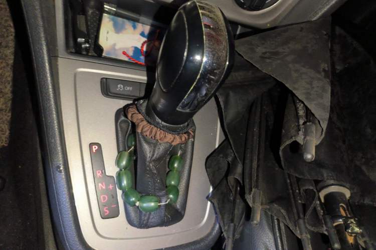 Used Volkswagen Lavida 2013 Revised Classic 1.6L Automatic Fashion Edition