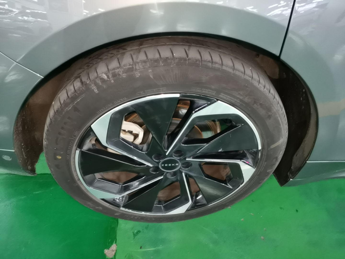 Zeekr 001 2023 WE Edition 86 kWh — снимка 11