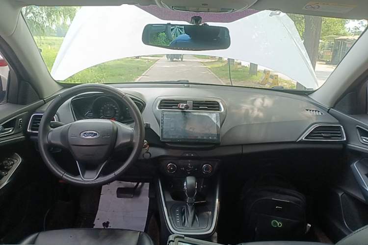Used Ford Escort 2019 Facelifted 1.5L Automatic ZhiXiang Version (Tire Pressure Monitoring) China V Standard