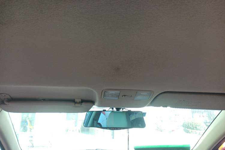 Used Hyundai Verna (older generation) 2014 1.4L Manual Smart GLS Trim