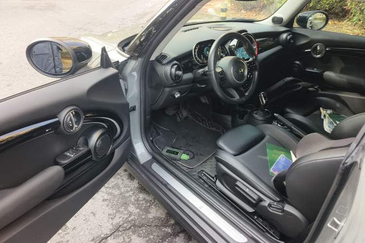 Used MINI MINI 2021 2.0T COOPER S Classic Edition