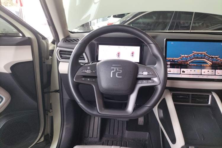 Used BYD Yuan UP 2025 Intelligent Driving Version 401 km Beyond-Range Edition
