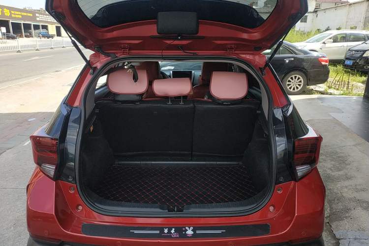 Used Toyota YARiS L Zhi Xuan 2022 X-Trail 1.5L CVT Leading PLUS Edition
