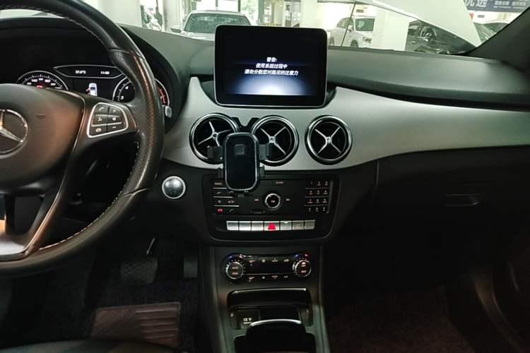 Used Mercedes-Benz B-Class 2018 B 200 Fashion Model
