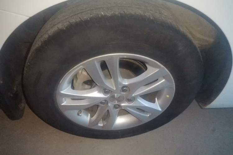 Used Chevrolet Cavalier 2018 320 Manual Xinyue Edition Right Rear Wheel Hub