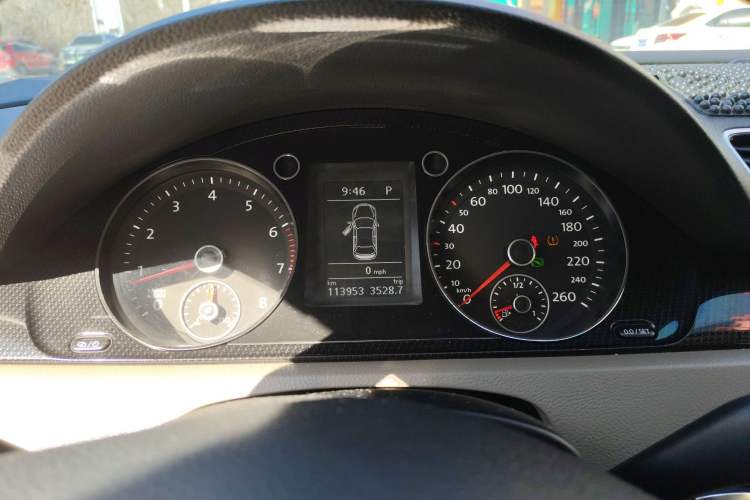 Used Volkswagen Magotan 2015 Facelift 1.8TSI Luxury Model Instrument Cluster