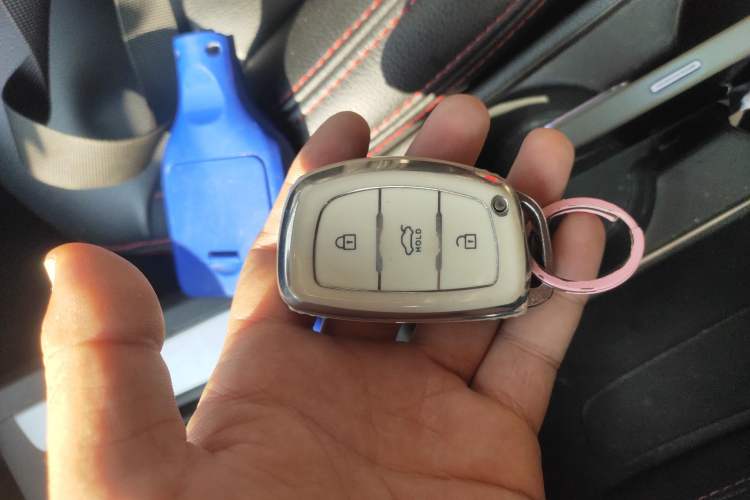 Used Hyundai Elantra (6th Generation / Lingdong) 2016 1.6L Automatic ZhiXuan – Elite Version