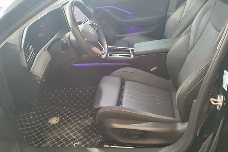 Used Volkswagen Magotan 2024 380TSI DSG Prestige Edition Left Front Seat