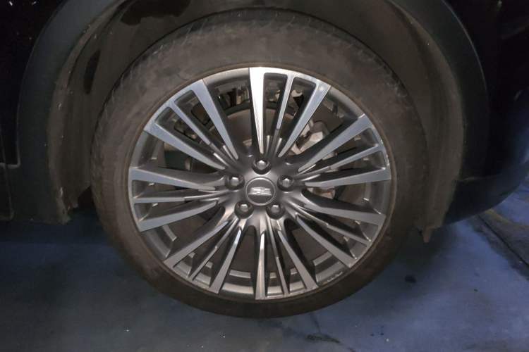 Used Cadillac XT4 2023 28T Two-Wheel Drive Prestige Version
