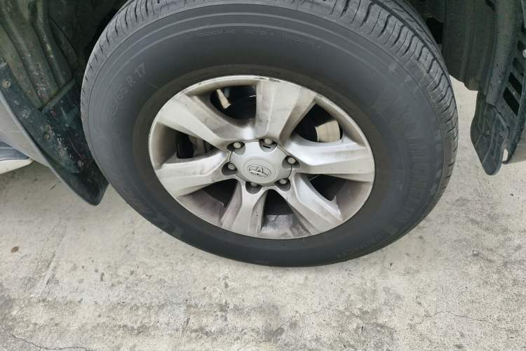 Used Toyota Prado 2010 4.0L Automatic TX Right Front Wheel Hub