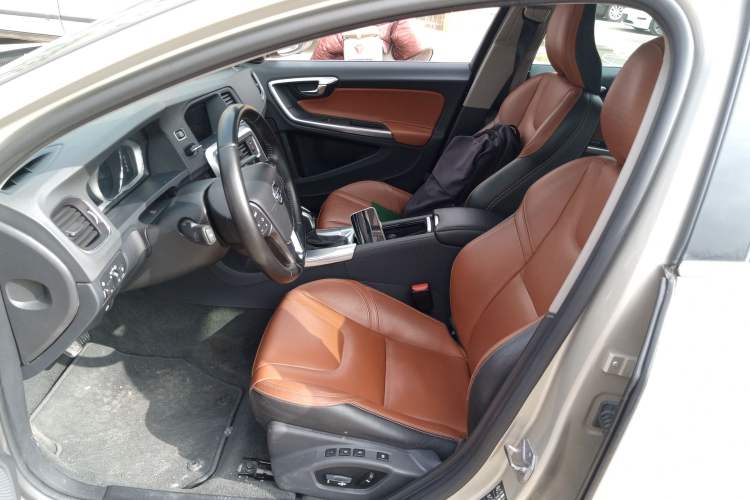 Used Volvo V60 2017 T5 Zhiyi Edition China V Standard Left Front Seat