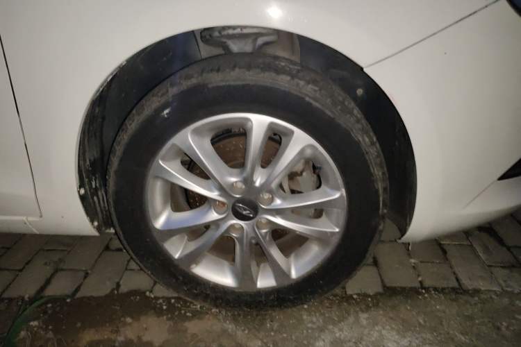 Used Chery Arrizo 7 2015 1.6L Manual ZhiXiang Edition Right Front Wheel Hub