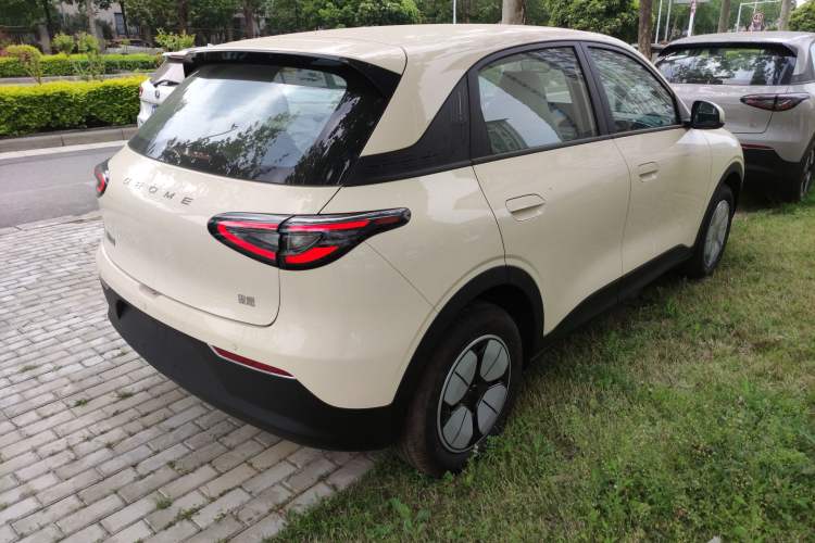 Used Geely Galaxy Geome 2026 Model 410km Freedom Edition Rear Right 45 Deg