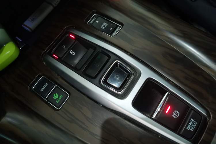 Used Honda UR-V 2017 370TURBO 2WD Prestige Edition China V