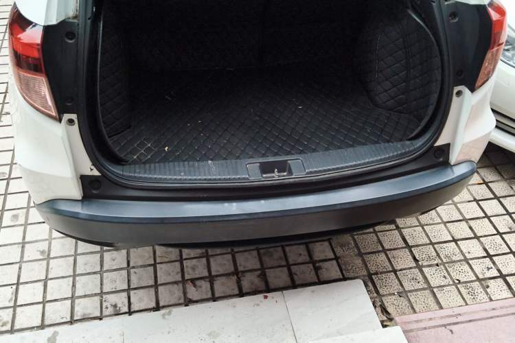 Used Honda Vezel 2017 1.8L CVT Front-Wheel Drive Pioneer Edition
