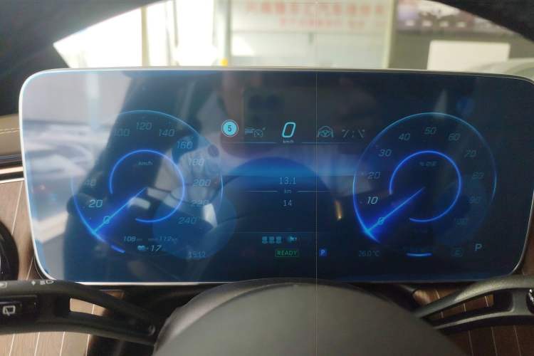 Used Mercedes-Benz EQE SUV 2024 500 4MATIC Luxury Edition Instrument Cluster