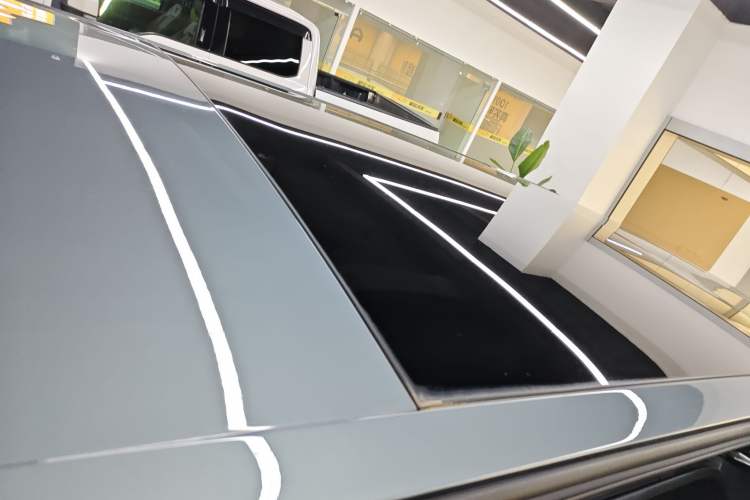 Used Zeekr 009 2024 Six-Seat Executive Version 4WD 108 kWh
