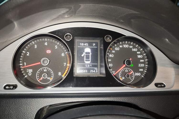 Used Volkswagen Magotan 2016 1.8TSI Smart Comfort Model Instrument Cluster