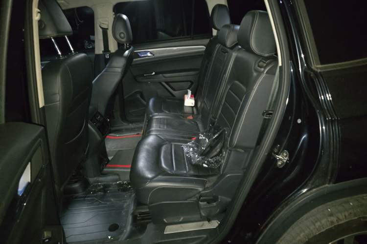 Used Volkswagen Teramont 2017 330TSI Two-Wheel-Drive Luxury Edition