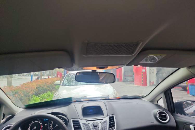 Used Ford Fiesta 2013 Hatchback 1.5L Automatic Fashion Edition
